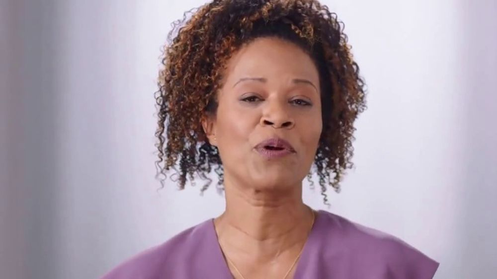 Who is the black actress in the always discreet commercial?