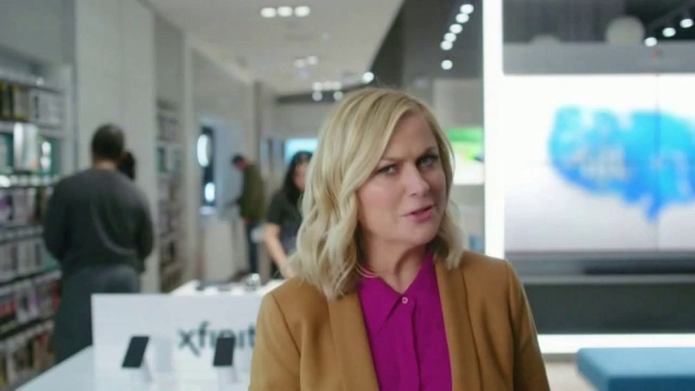 Who is the blonde actress in the Xfinity commercial?