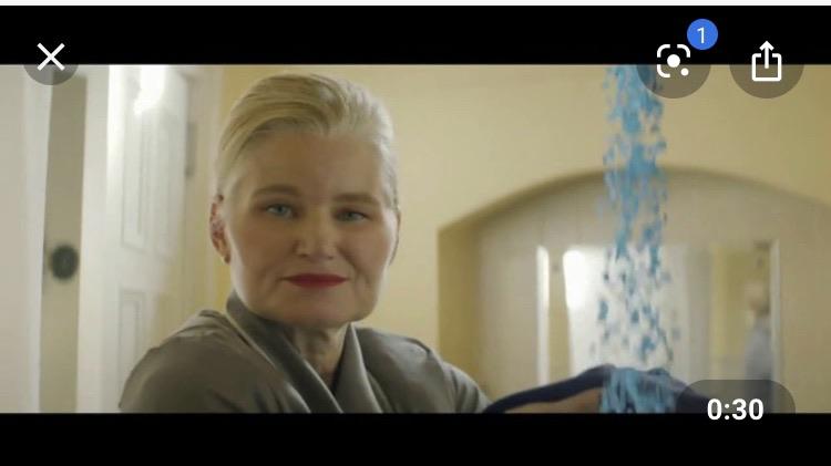 Who is the blonde lady in the Downy Unstopables commercial?