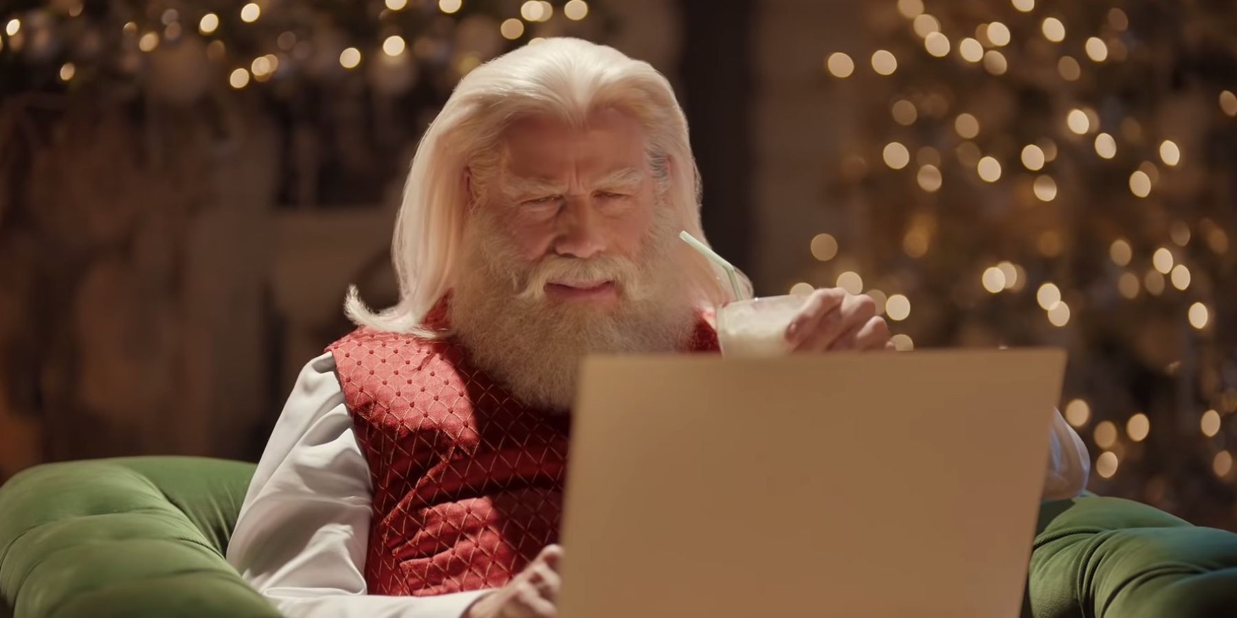 Who plays Santa in the new Capital One commercial?