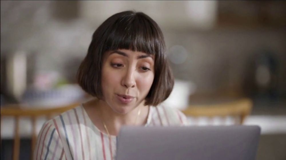 Who plays Susan in the Capital One commercial?