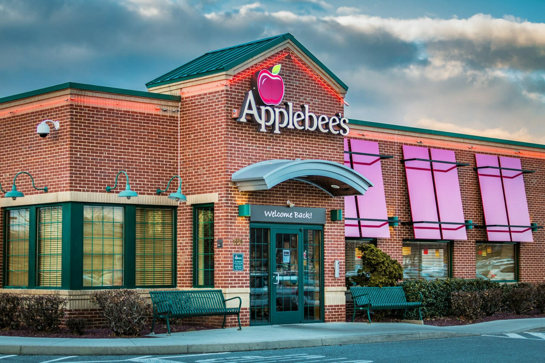 Who started the Applebee’s dance?