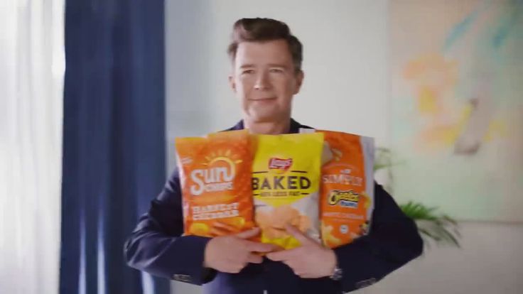 Who’s in the new Frito-Lay commercial?