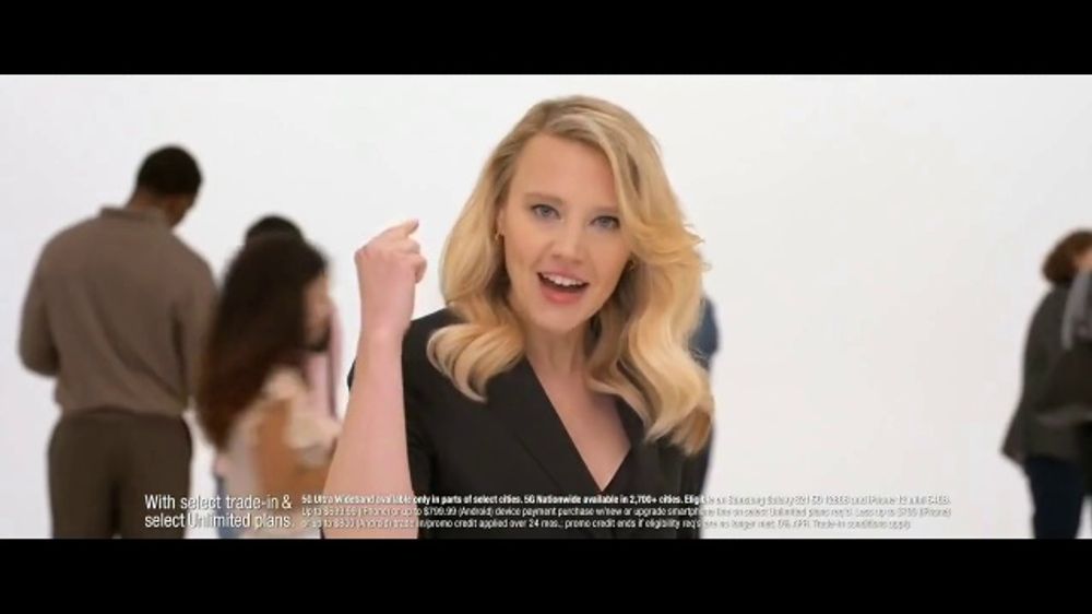 Why is Kate McKinnon funny in Verizon commercial?